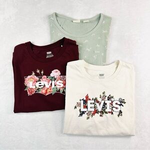 Levi’s Size L T-Shirt Bundle 3pc Floral Logo Cotton Tops   Cream Green Red Logo